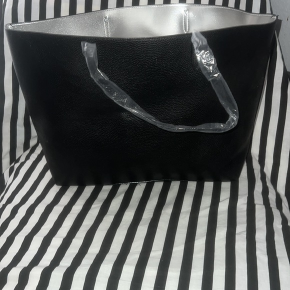 Victoria’s Secret tote bag‎ - Picture 2 of 3